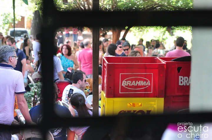 No meio do feriadão!