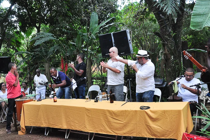 Escuta de Fevereiro!