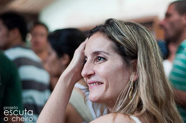 Mais amor, por favor...
